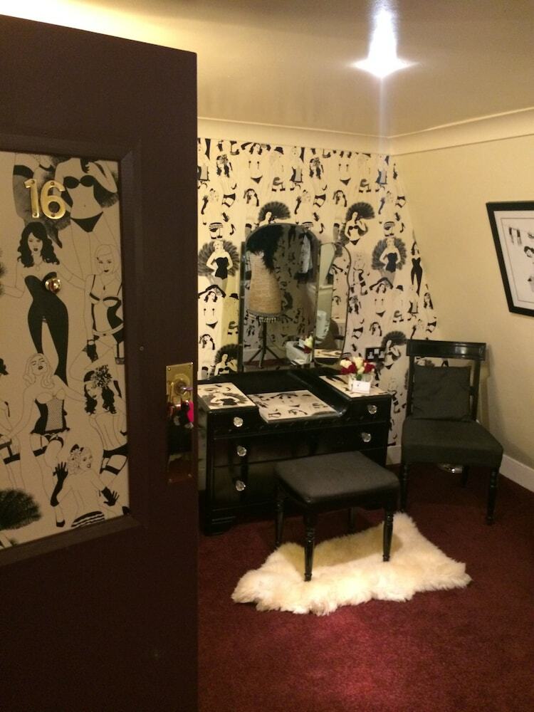 Hotel Pelirocco
