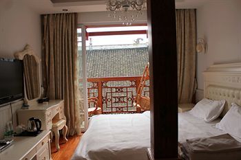 Hotel Bamboo House Resort