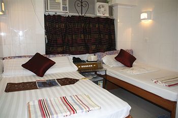 Hotel Kamal Traveller Hostel