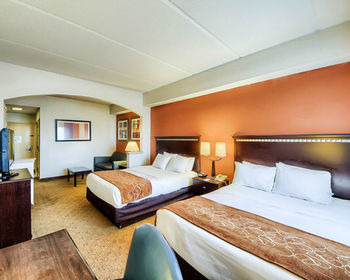 Hotel Comfort Suites Beachside
