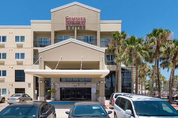 Hotel Comfort Suites Beachside