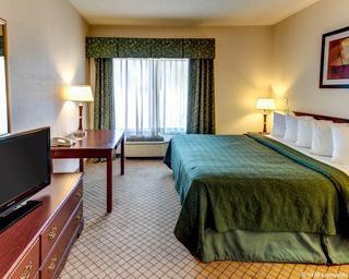 Hotel Quality Inn & Suites