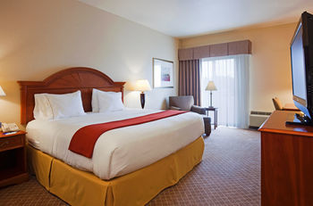 Holiday Inn Express Hotel & Suites Wausau