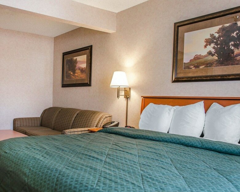 Hotel Quality Inn & Suites
