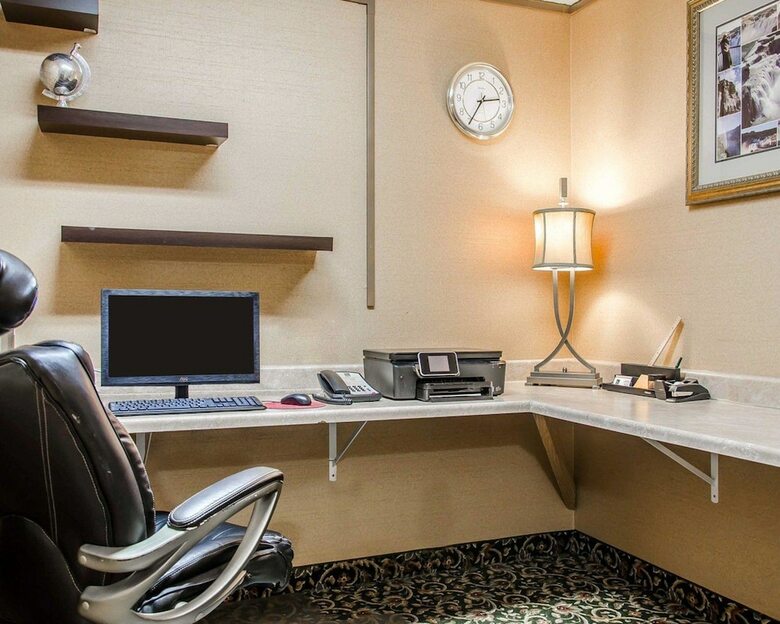 Hotel Quality Inn & Suites