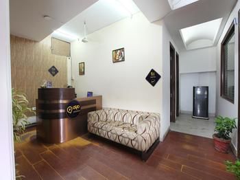 Hotel Oyo Premium Near Mega Mall