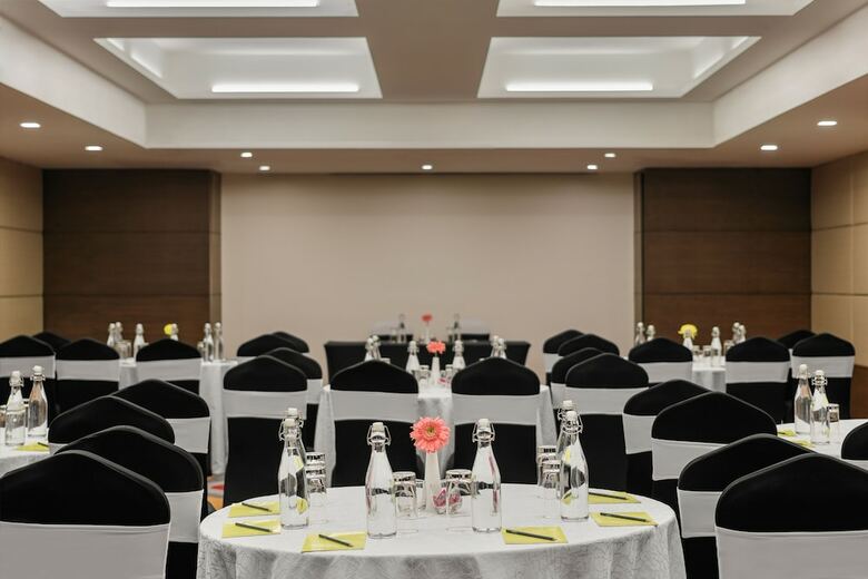 Citrus Hotels Gurgaon Central