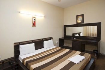 Hotel Oyo Rooms Cyber Hub Dlf