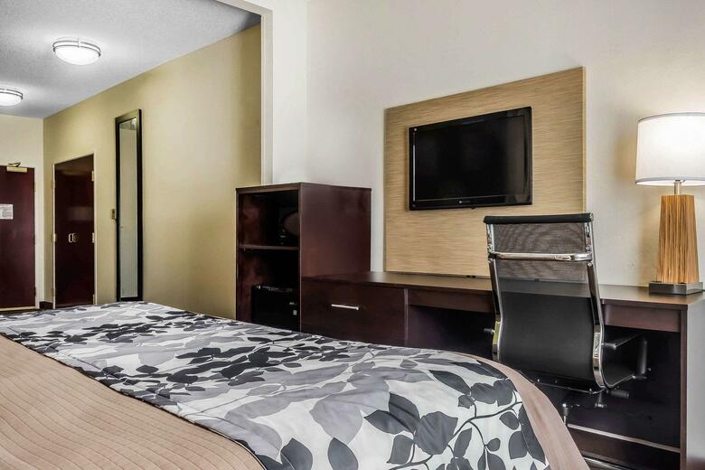 Hotel Sleep Inn & Suites