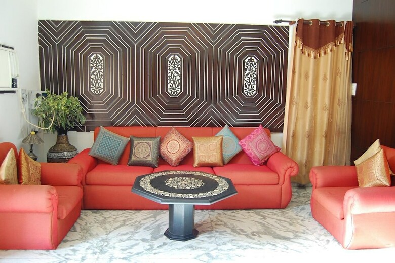Sai Home Stay Bed And Breakfast