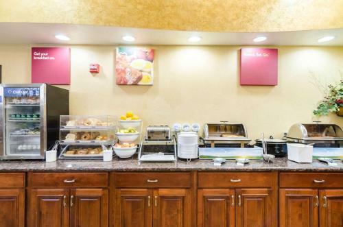 Hotel Comfort Suites Salina