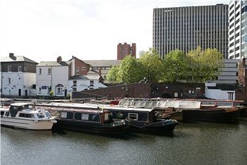 Comfort Zone Parkside Apartment Hotel Birmingham