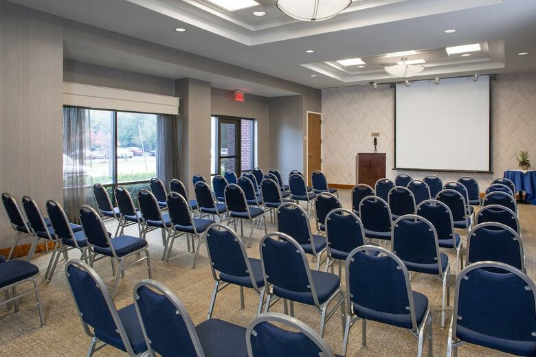 Hotel Springhill Suites By Marriott Hampton Coliseum