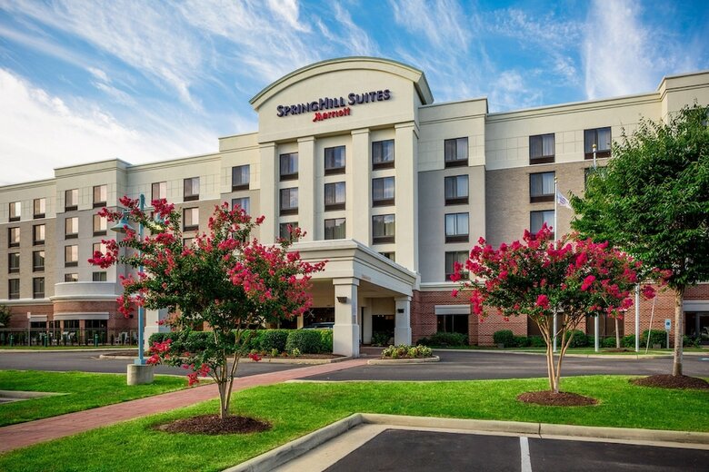 Hotel Springhill Suites By Marriott Hampton Coliseum