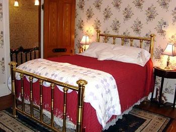 Bed & Breakfast Stauer House B & B