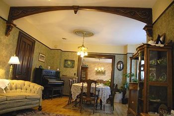 Bed & Breakfast Stauer House B & B