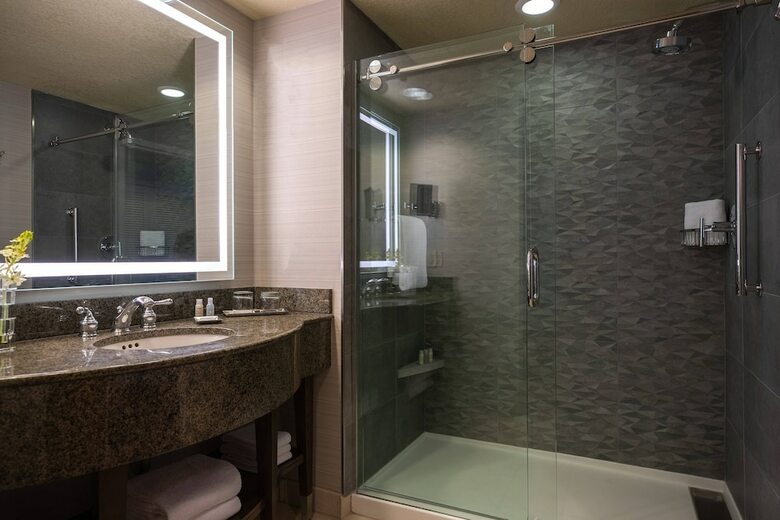 Renaissance Dallas Richardson Hotel