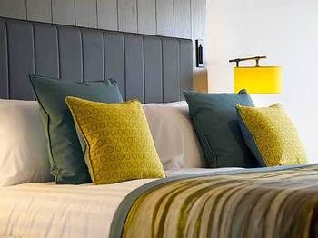The Waterside Hotel
