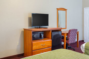 Hotel Econo Lodge And Suites