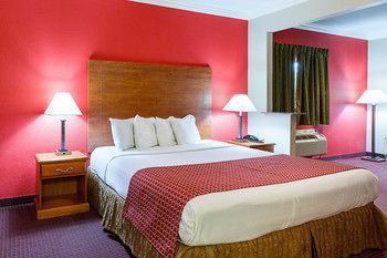 Hotel Econo Lodge And Suites