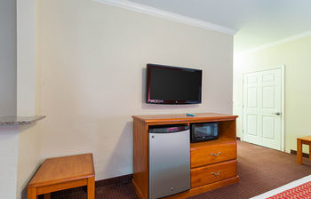 Hotel Econo Lodge And Suites