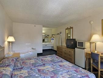 Hotel Howard Johnson Express Inn Staunton