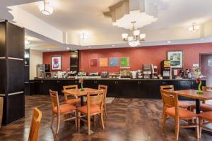 Hotel Comfort Suites Sulphur