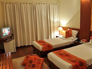 Hotel Sterling Suites Langford Town