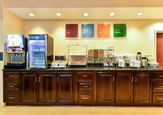 Hotel Comfort Suites