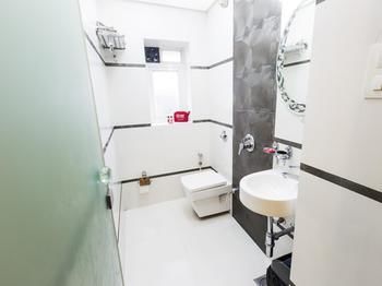Hotel Oyo Premium Mumbai Colaba Causeway