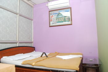 New Shahana - Hostel
