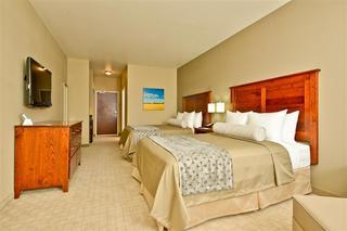 Best Western Plus Green Mill Village Hotel & Suites