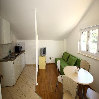 Bacan Serviced Apartments