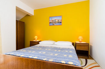 Hotel Guesthouse Moreti?