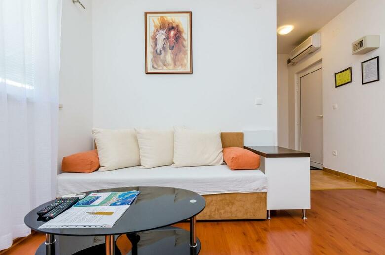 Apartments Aura
