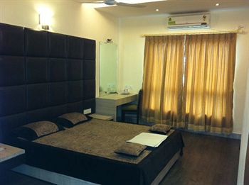 Hotel Rushabh Home