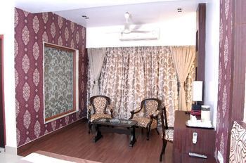 Hotel Rushabh Home