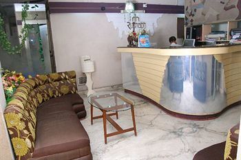 Hotel Rushabh Home