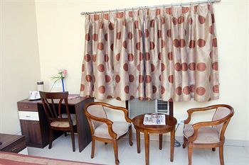 Hotel Rushabh Home