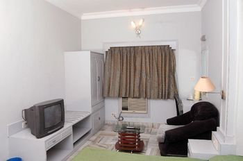 Hotel Rushabh Home