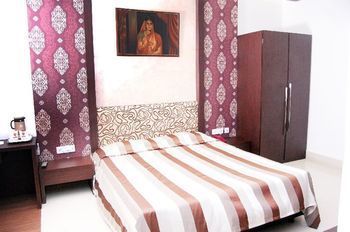 Hotel Rushabh Home