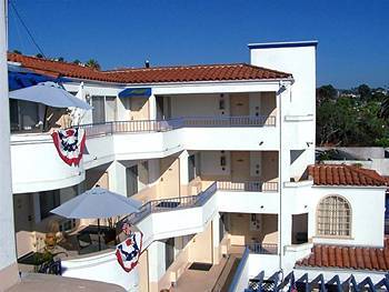 Motel Little Inn By The Beach