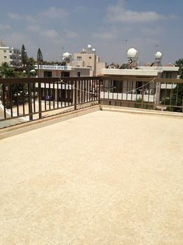 Constantaras Apartments