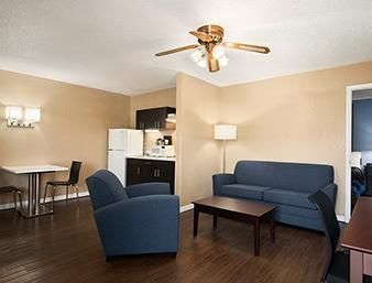 Hotel Super 8 Ellenton Bradenton Area