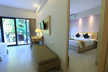 La Prima Hotel Flores