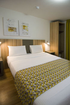 Hotel Lodge In M.i.s