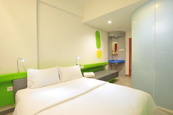 Pop! Hotel Diponegoro Surabaya