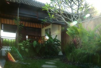 Hotel Kubu Kedungu Villas