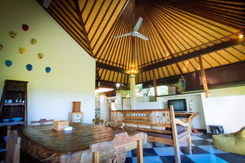 Hotel Kubu Kedungu Villas