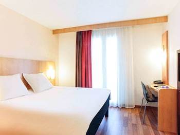 Hotel Ibis Hy�res Centre